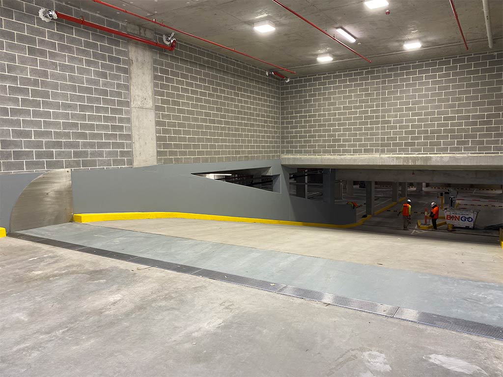 tilting-flood-barrier-trafficable-floodfree-parking